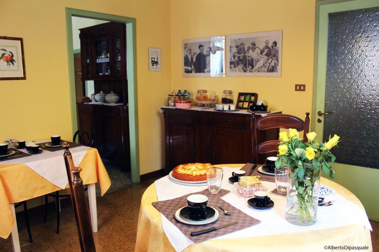La Sosta Fuori Stazione Bed & Breakfast Brescello Dış mekan fotoğraf